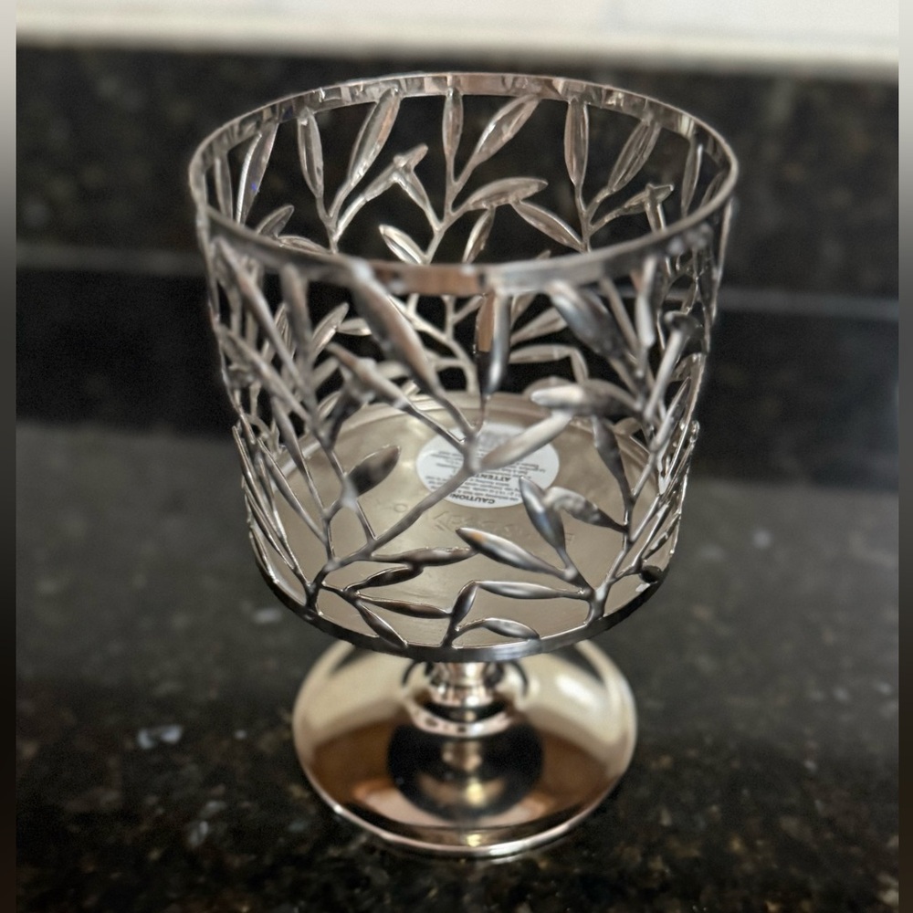 Bath & Body Works Leaf Design Candle Holder